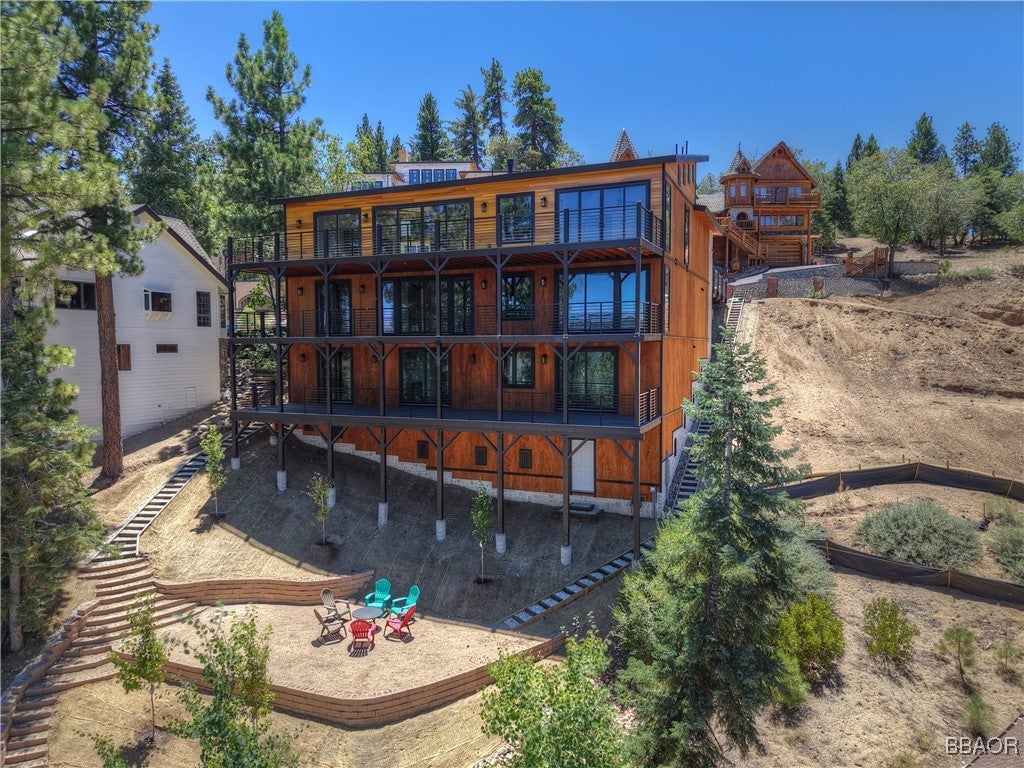 Big Bear Lake, California, 92315, United States, 5 Bedrooms Bedrooms, ,6 BathroomsBathrooms,Residential,Active,1961944