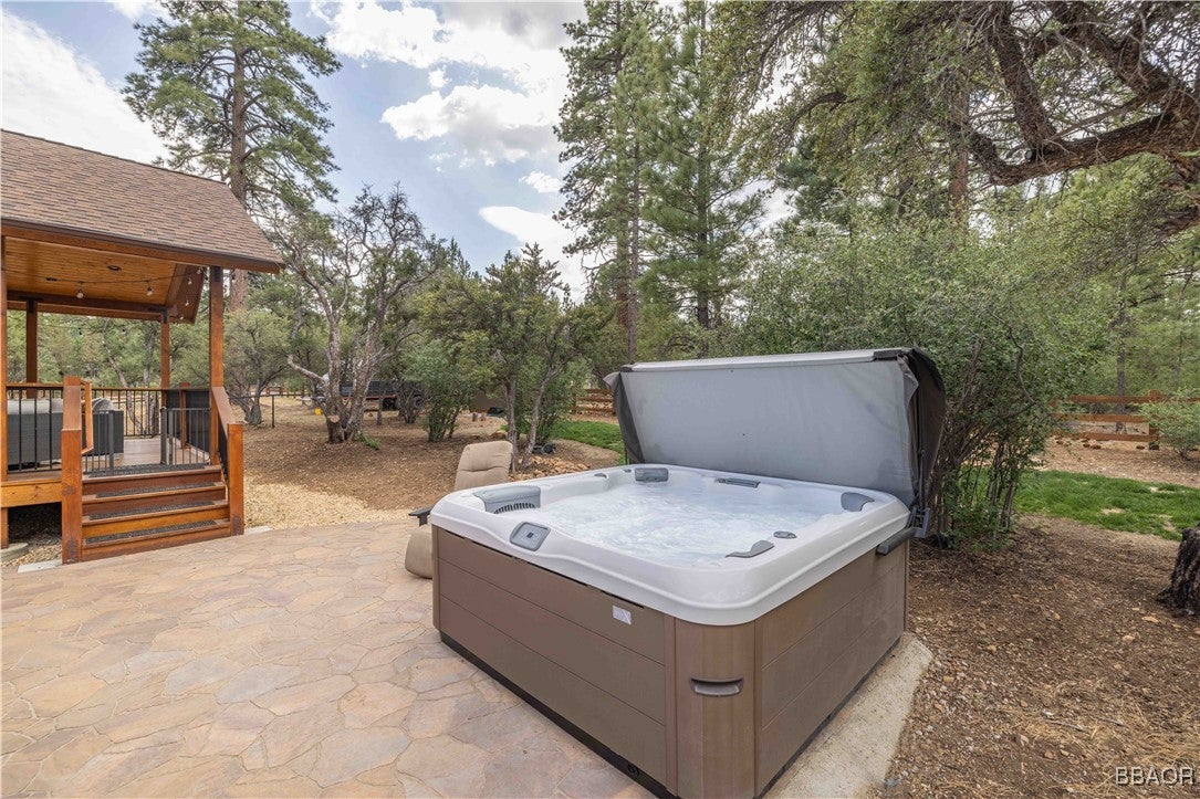 Big Bear City, California, 92314, United States, ,4 BathroomsBathrooms,Residential,Active,1839769