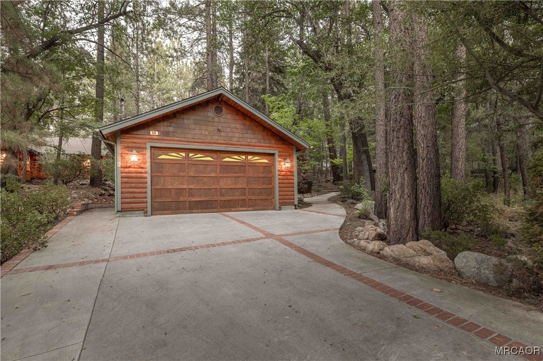 Big Bear Lake, California, 92315, United States, 4 Bedrooms Bedrooms, ,3 BathroomsBathrooms,Residential,Active,1933894