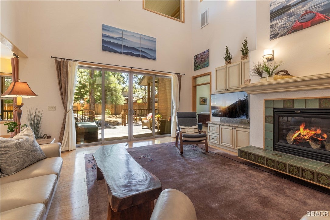 Big Bear Lake, California, 92315, United States, 3 Bedrooms Bedrooms, ,3 BathroomsBathrooms,Residential,Active,1904688