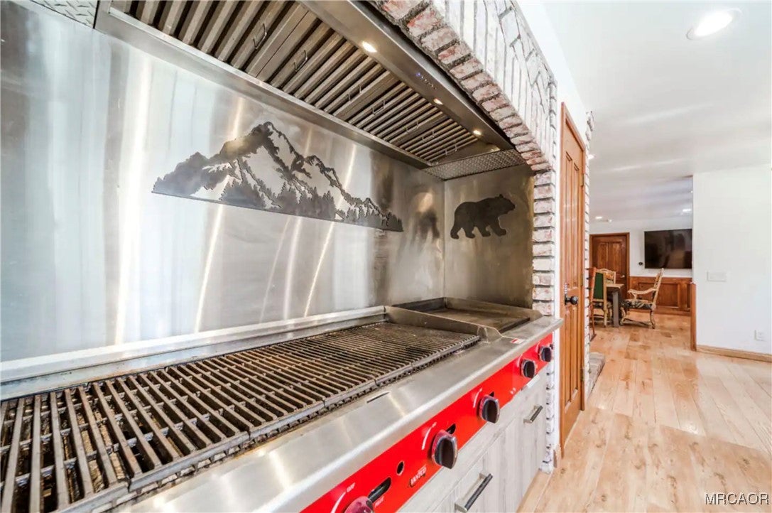 Big Bear Lake, California, 92315, United States, 6 Bedrooms Bedrooms, ,6 BathroomsBathrooms,Residential,Active,1999169