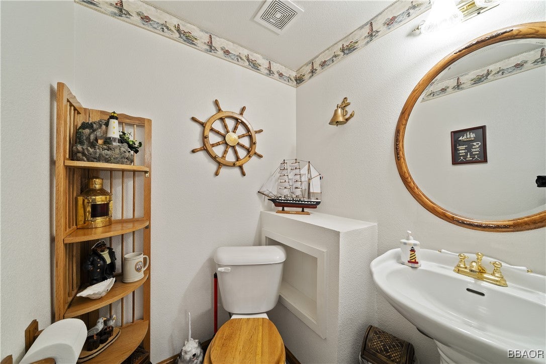 Big Bear Lake, California, 92315, United States, 4 Bedrooms Bedrooms, ,4 BathroomsBathrooms,Residential,Active,1858693