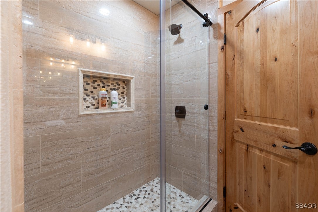 Big Bear Lake, California, 92315, United States, ,8 BathroomsBathrooms,Residential,Active,1704463