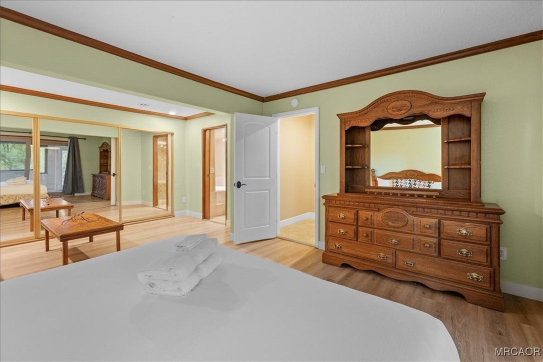 Lake Arrowhead, California, 92352, United States, 5 Bedrooms Bedrooms, ,3 BathroomsBathrooms,Residential,Active,1944014