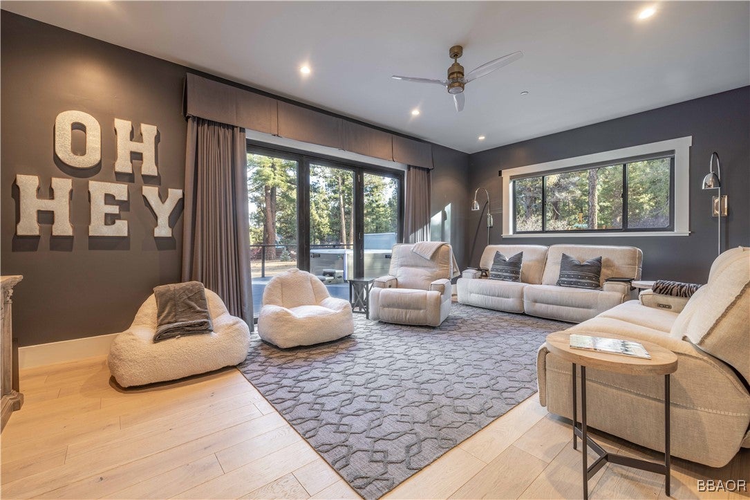 Big Bear City, California, 92314, United States, ,5 BathroomsBathrooms,Residential,Active,1702723