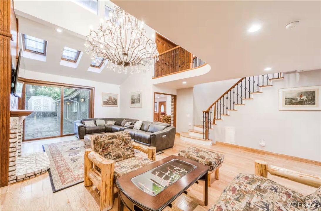 Big Bear Lake, California, 92315, United States, 6 Bedrooms Bedrooms, ,6 BathroomsBathrooms,Residential,Active,1999169