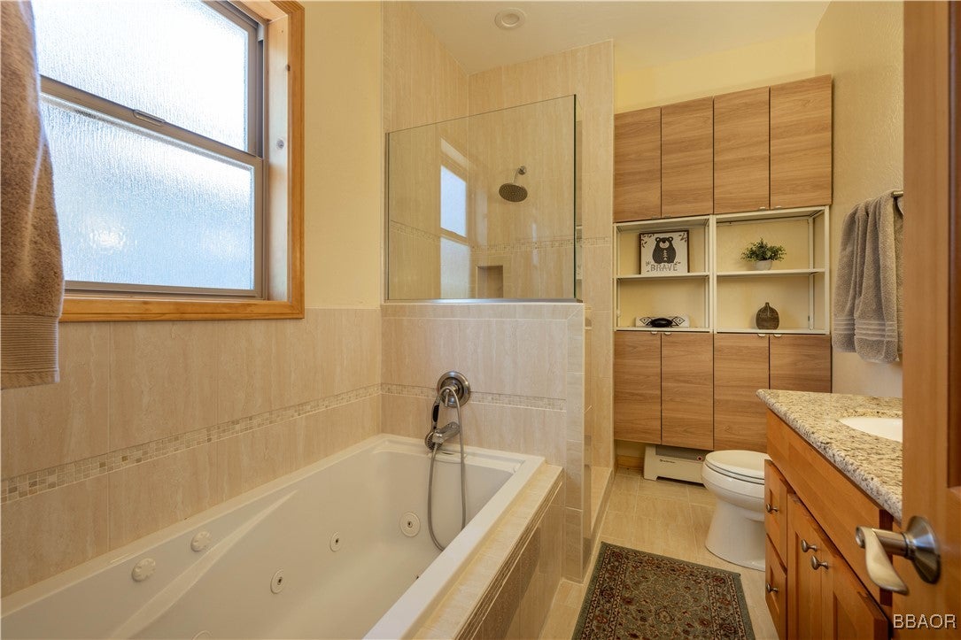 Big Bear Lake, California, 92315, United States, 3 Bedrooms Bedrooms, ,3 BathroomsBathrooms,Residential,Active,1904688