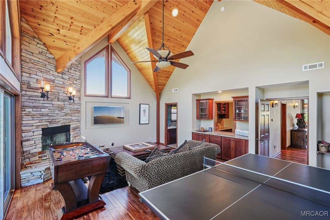 Big Bear Lake, California, 92315, United States, 6 Bedrooms Bedrooms, ,7 BathroomsBathrooms,Residential,Active,1945269