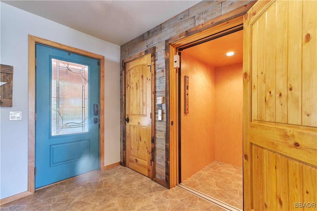 Big Bear Lake, California, 92315, United States, 7 Bedrooms Bedrooms, ,5 BathroomsBathrooms,Residential,Active,1824514