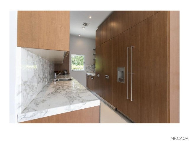 Pasadena, California, 91105, United States, 3 Bedrooms Bedrooms, ,3 BathroomsBathrooms,Residential,Active,2027767