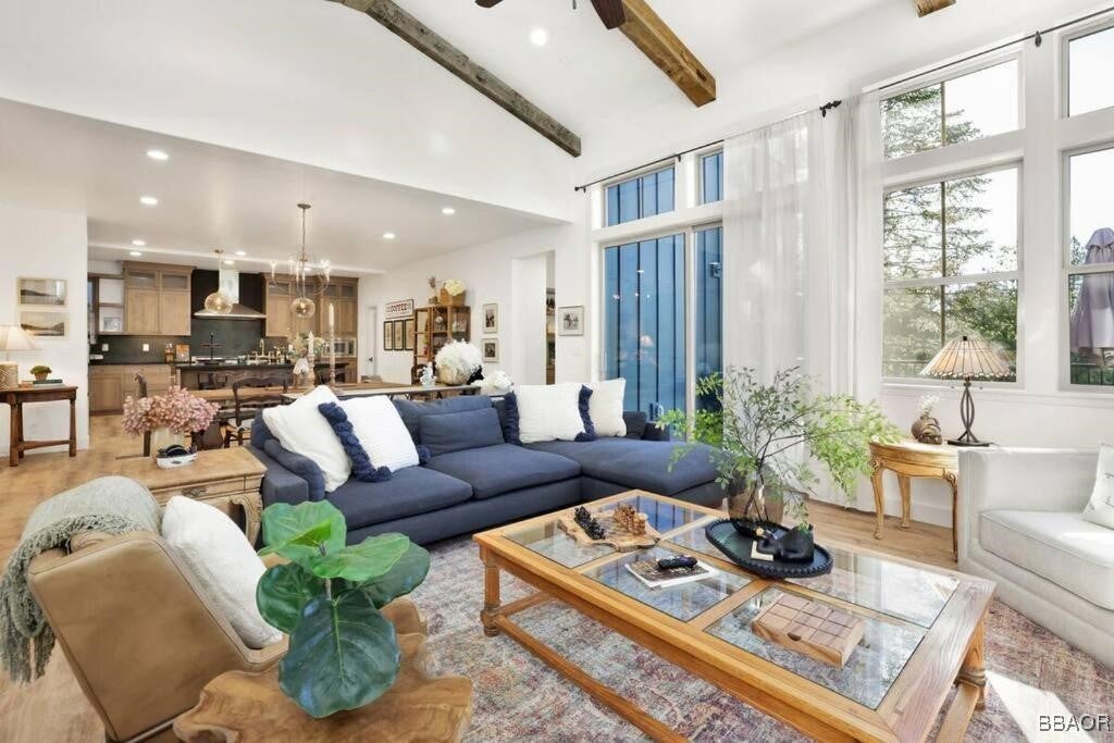 Big Bear Lake, California, 92315, United States, 4 Bedrooms Bedrooms, ,4 BathroomsBathrooms,Residential,Active,1841308