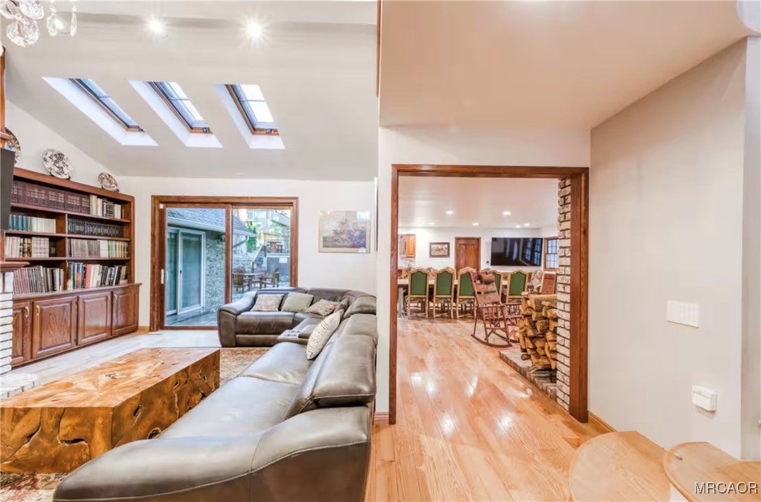 Big Bear Lake, California, 92315, United States, 6 Bedrooms Bedrooms, ,6 BathroomsBathrooms,Residential,Active,1999169