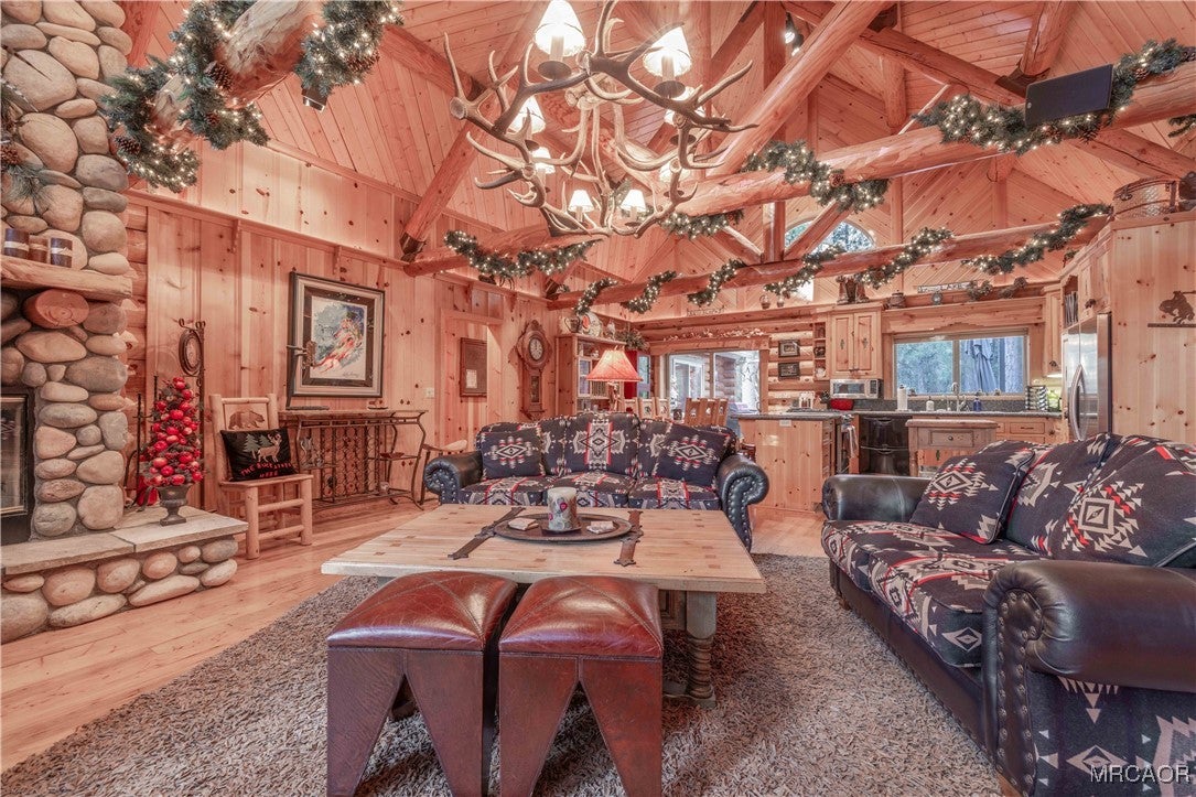 Big Bear Lake, California, 92315, United States, 4 Bedrooms Bedrooms, ,3 BathroomsBathrooms,Residential,Active,1933894