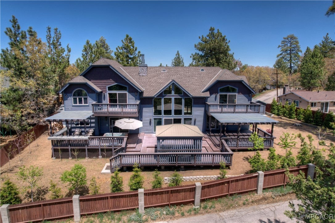 Big Bear City, California, 92314, United States, 4 Bedrooms Bedrooms, ,5 BathroomsBathrooms,Residential,Active,2006841