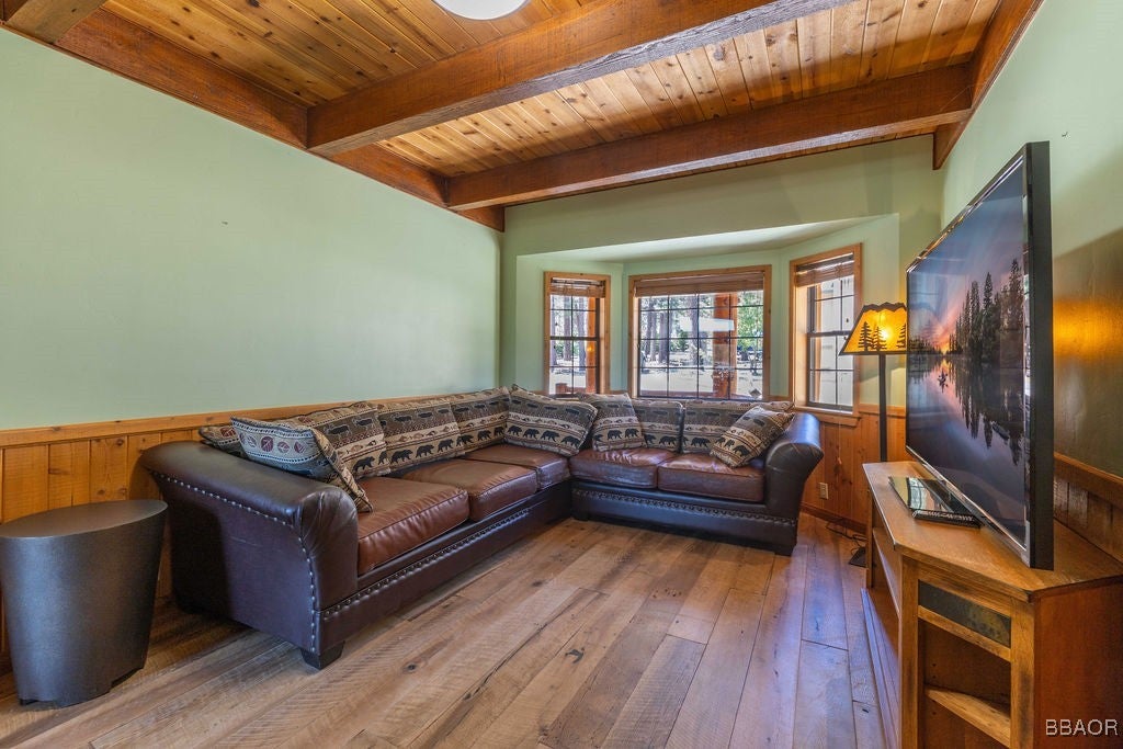 Big Bear Lake, California, 92315, United States, 4 Bedrooms Bedrooms, ,4 BathroomsBathrooms,Residential,Active,1876881