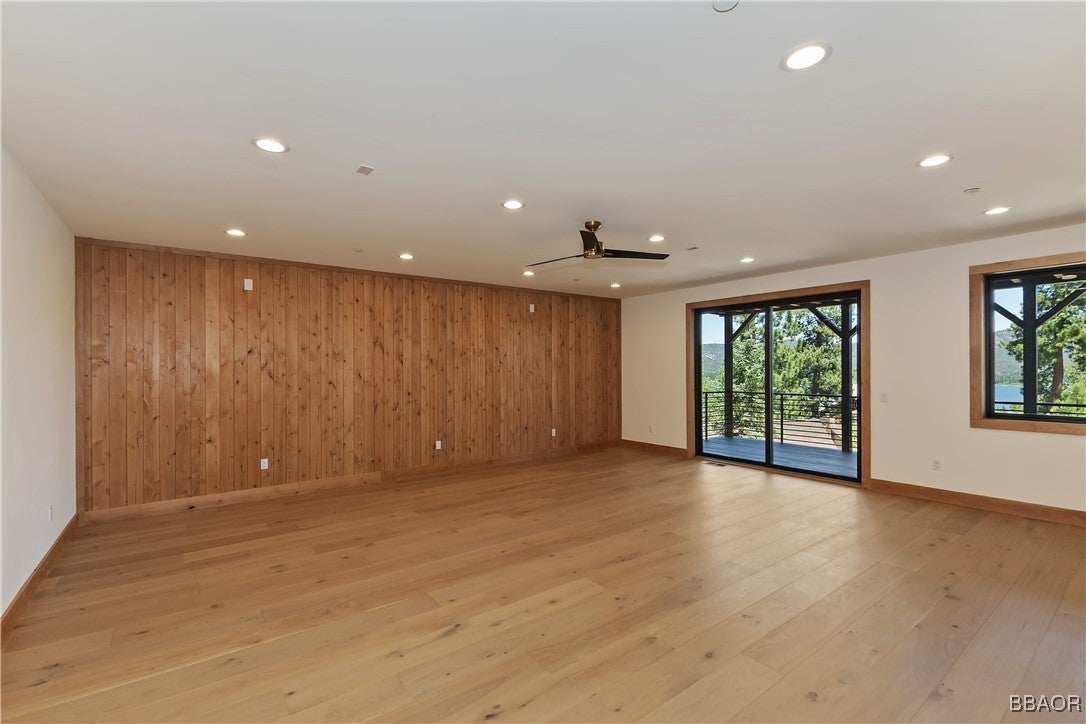 Big Bear Lake, California, 92315, United States, 5 Bedrooms Bedrooms, ,6 BathroomsBathrooms,Residential,Active,1961944