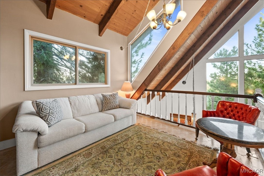 Lake Arrowhead, California, 92352, United States, 5 Bedrooms Bedrooms, ,3 BathroomsBathrooms,Residential,Active,1944014