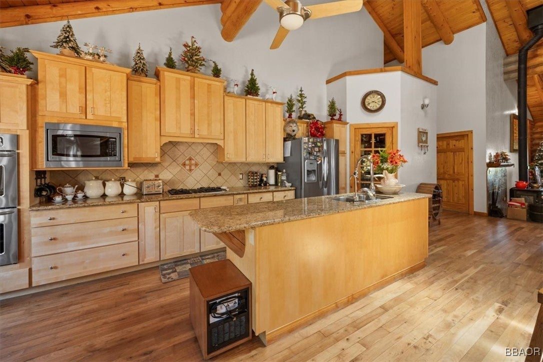 Big Bear City, California, 92314, United States, 3 Bedrooms Bedrooms, ,3 BathroomsBathrooms,Residential,Active,1892395