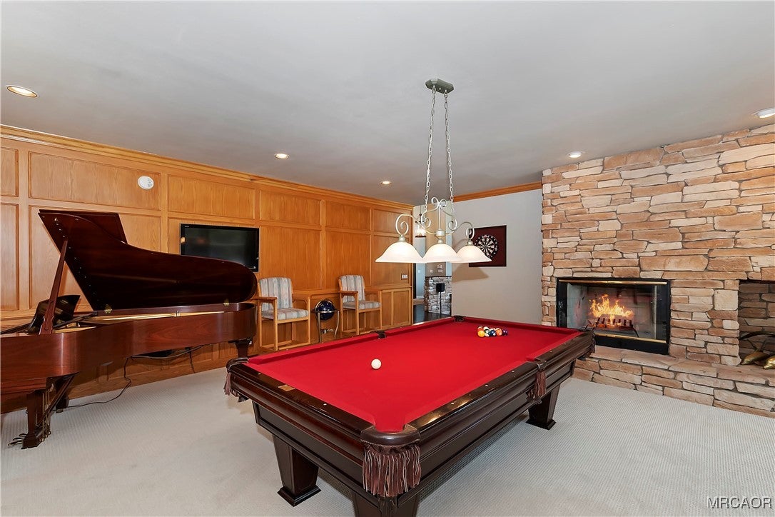 Big Bear City, California, 92314, United States, 4 Bedrooms Bedrooms, ,5 BathroomsBathrooms,Residential,Active,2006841