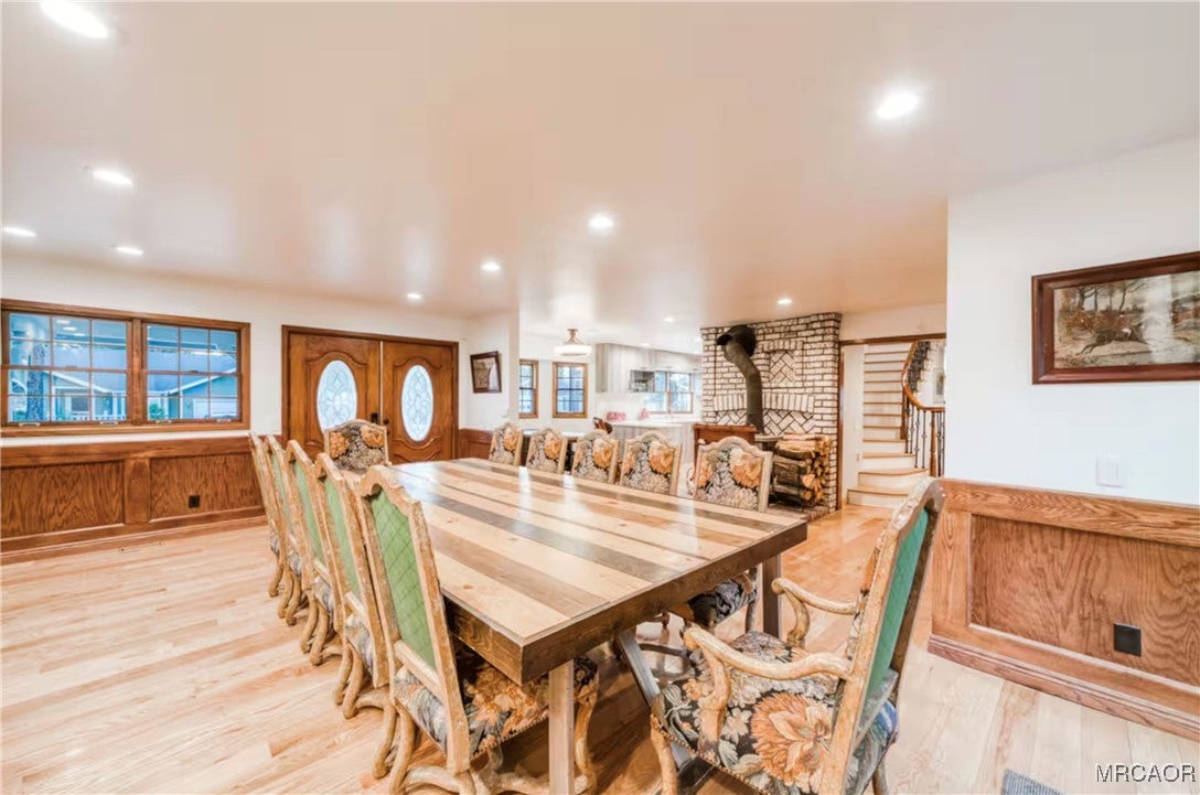 Big Bear Lake, California, 92315, United States, 6 Bedrooms Bedrooms, ,6 BathroomsBathrooms,Residential,Active,1999169