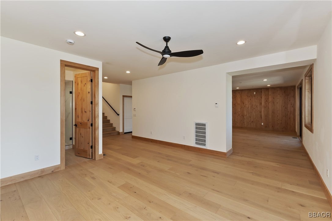 Big Bear Lake, California, 92315, United States, 5 Bedrooms Bedrooms, ,6 BathroomsBathrooms,Residential,Active,1961944