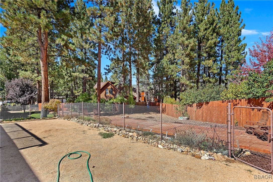 Big Bear Lake, California, 92315, United States, 5 Bedrooms Bedrooms, ,4 BathroomsBathrooms,Residential,Active,1769590