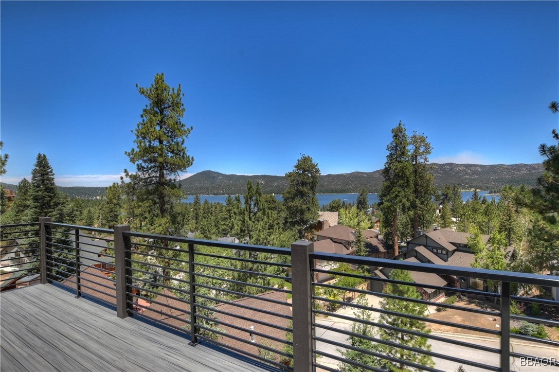 Big Bear Lake, California, 92315, United States, 5 Bedrooms Bedrooms, ,6 BathroomsBathrooms,Residential,Active,1961944