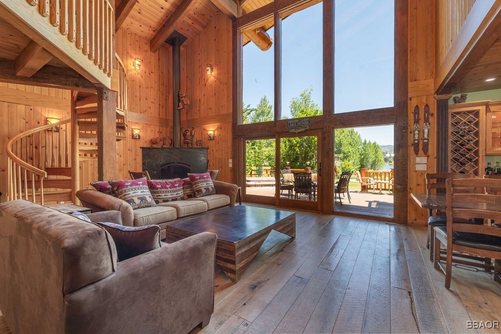 Big Bear Lake, California, 92315, United States, 4 Bedrooms Bedrooms, ,4 BathroomsBathrooms,Residential,Active,1876881