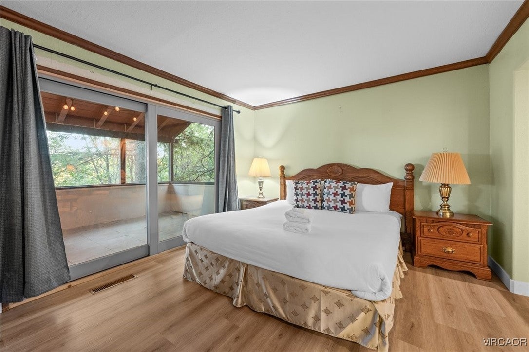 Lake Arrowhead, California, 92352, United States, 5 Bedrooms Bedrooms, ,3 BathroomsBathrooms,Residential,Active,1944014