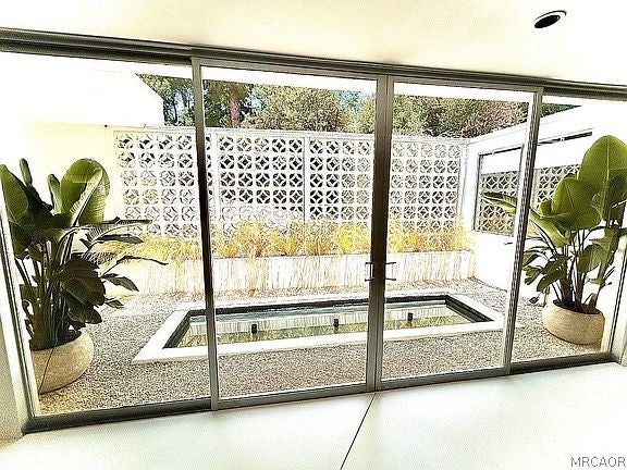 Pasadena, California, 91105, United States, 3 Bedrooms Bedrooms, ,3 BathroomsBathrooms,Residential,Active,2027767