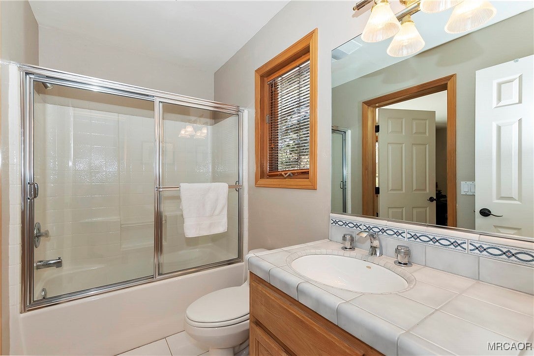 Big Bear City, California, 92314, United States, 4 Bedrooms Bedrooms, ,5 BathroomsBathrooms,Residential,Active,2006841