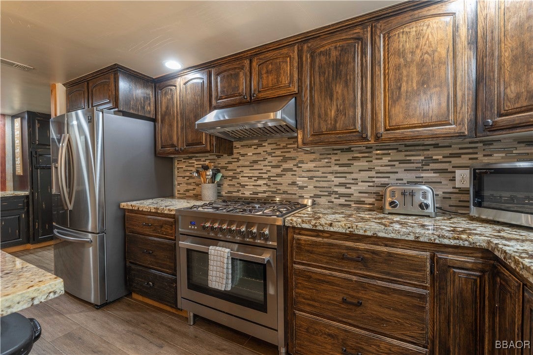 Big Bear Lake, California, 92315, United States, ,8 BathroomsBathrooms,Residential,Active,1704463