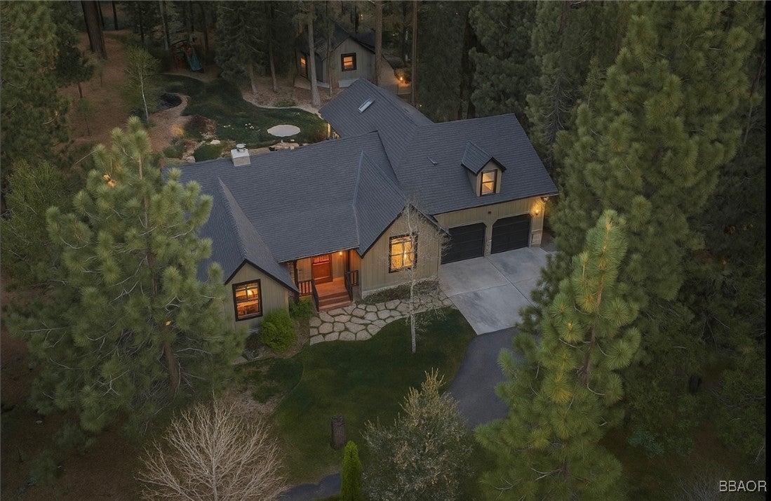 Big Bear Lake, California, 92315, United States, 5 Bedrooms Bedrooms, ,4 BathroomsBathrooms,Residential,Active,1825092