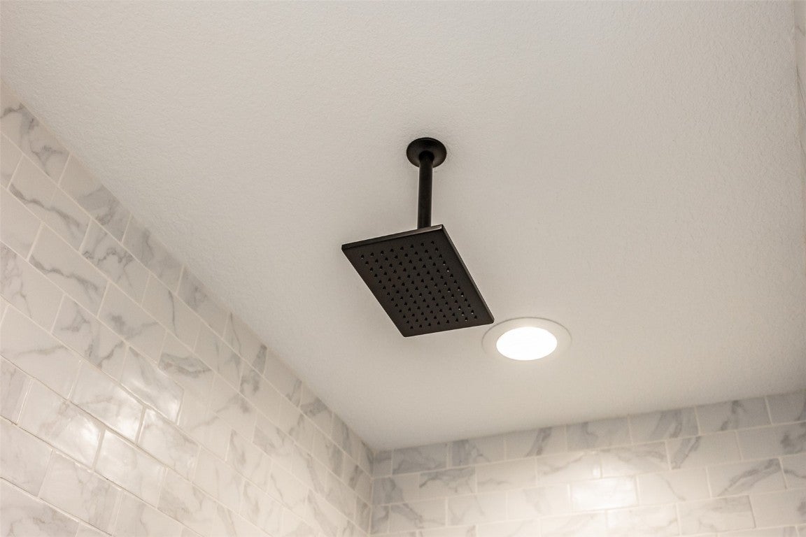 Swisher, Iowa, 52338, United States, 3 Bedrooms Bedrooms, ,3 BathroomsBathrooms,Residential,Active,1993685