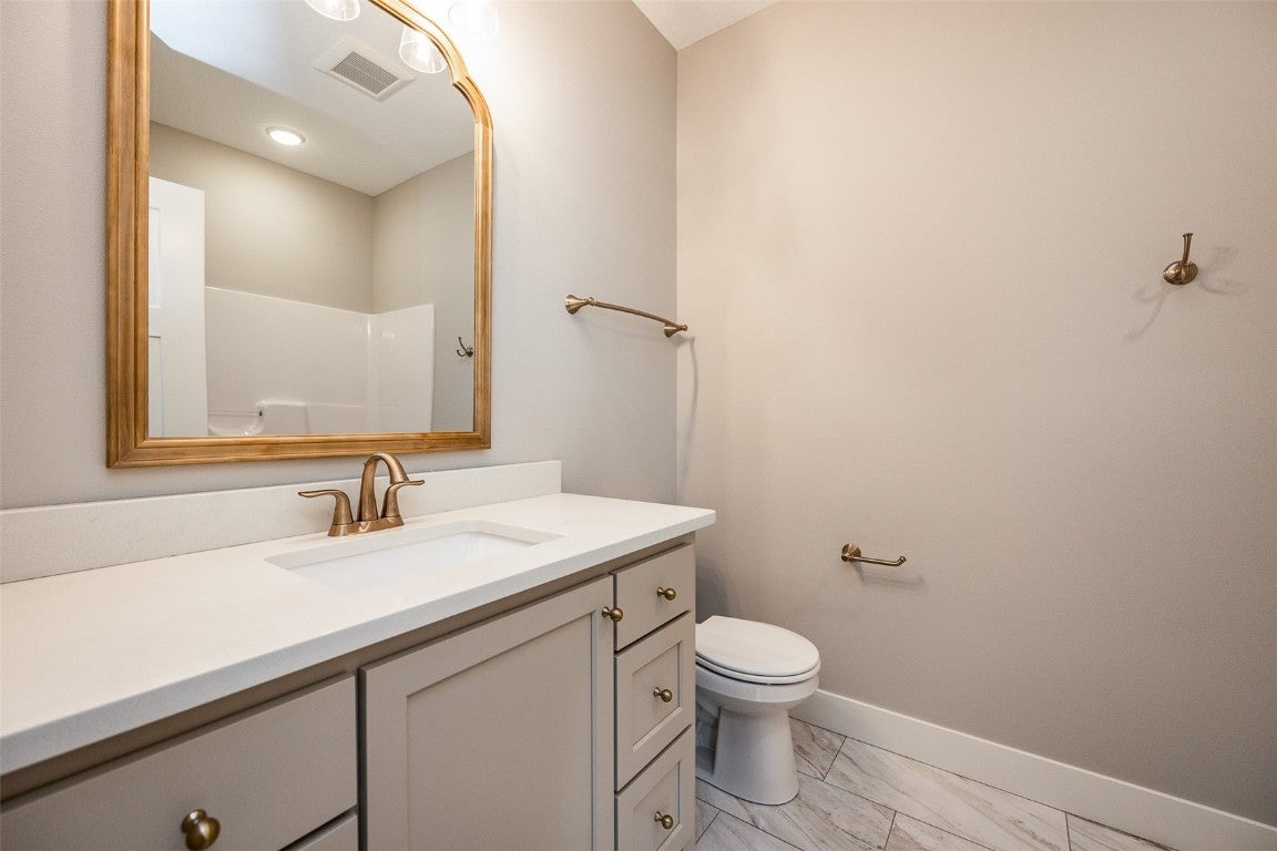 Swisher, Iowa, 52338, United States, 3 Bedrooms Bedrooms, ,3 BathroomsBathrooms,Residential,Active,1993685