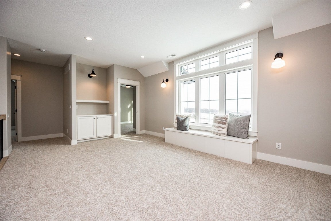 Swisher, Iowa, 52338, United States, 3 Bedrooms Bedrooms, ,3 BathroomsBathrooms,Residential,Active,1993685