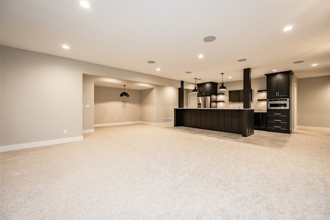 Swisher, Iowa, 52338, United States, 3 Bedrooms Bedrooms, ,3 BathroomsBathrooms,Residential,Active,1993685