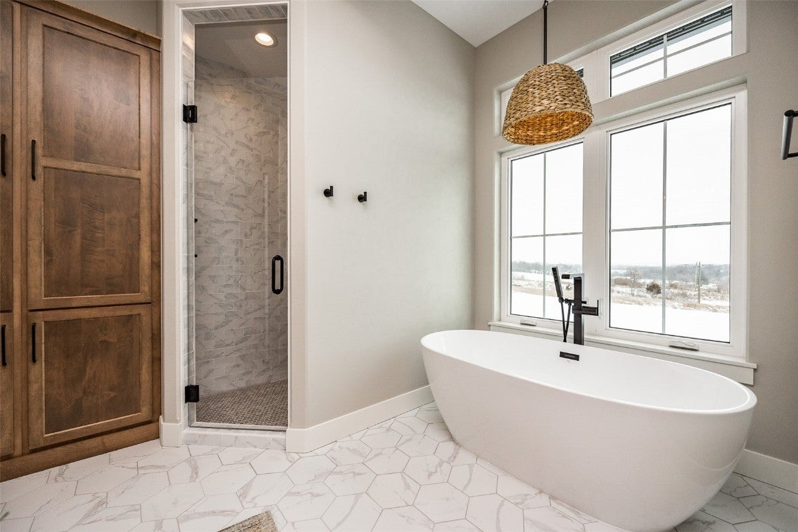 Swisher, Iowa, 52338, United States, 3 Bedrooms Bedrooms, ,3 BathroomsBathrooms,Residential,Active,1993685