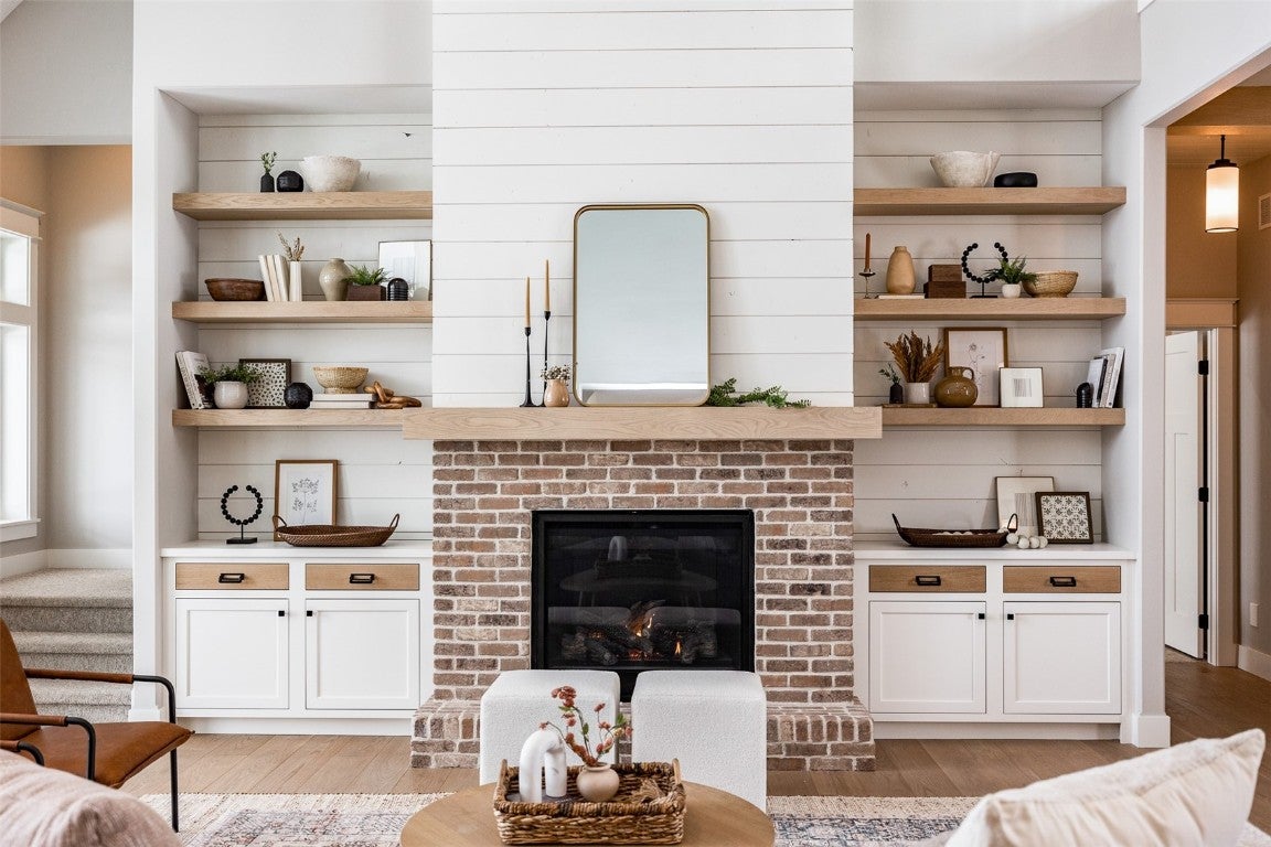 Swisher, Iowa, 52338, United States, 3 Bedrooms Bedrooms, ,3 BathroomsBathrooms,Residential,Active,1993685