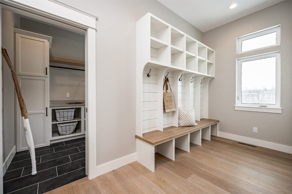 Swisher, Iowa, 52338, United States, 3 Bedrooms Bedrooms, ,3 BathroomsBathrooms,Residential,Active,1993685