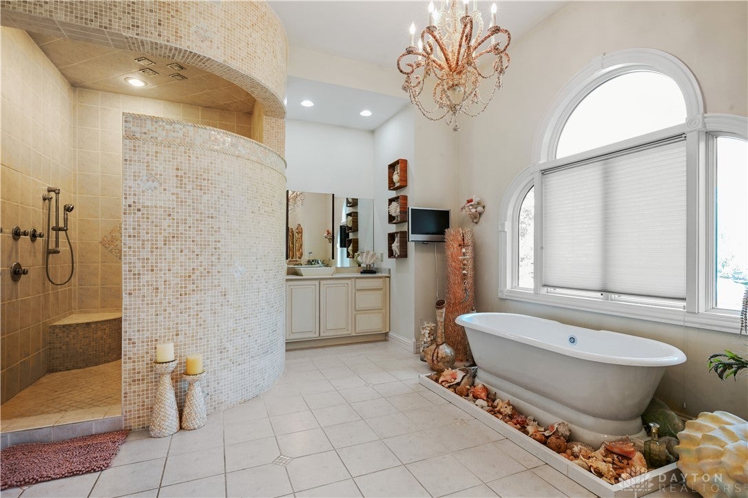 Lebanon, Ohio, 45036, United States, 6 Bedrooms Bedrooms, ,6 BathroomsBathrooms,Residential,Active,1987225