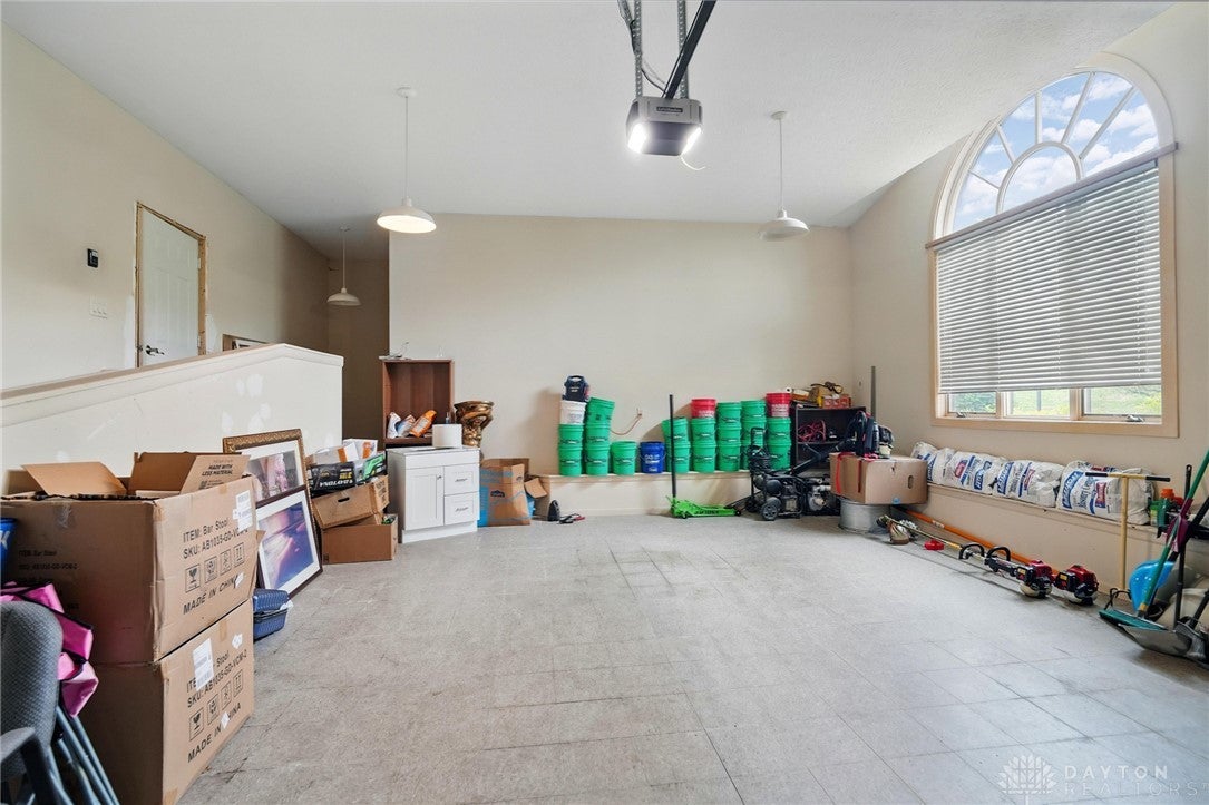 South Lebanon, Ohio, 45065, United States, 4 Bedrooms Bedrooms, ,5 BathroomsBathrooms,Residential,Active,1973369