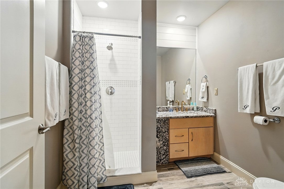 South Lebanon, Ohio, 45065, United States, 4 Bedrooms Bedrooms, ,5 BathroomsBathrooms,Residential,Active,1973369