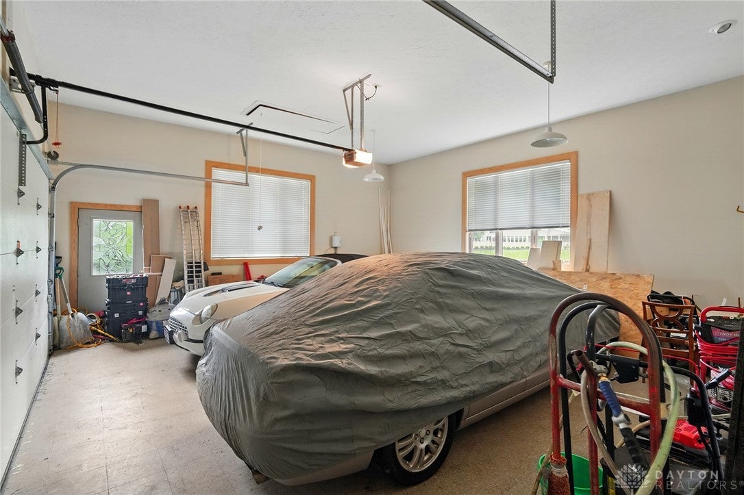 South Lebanon, Ohio, 45065, United States, 4 Bedrooms Bedrooms, ,5 BathroomsBathrooms,Residential,Active,1973369