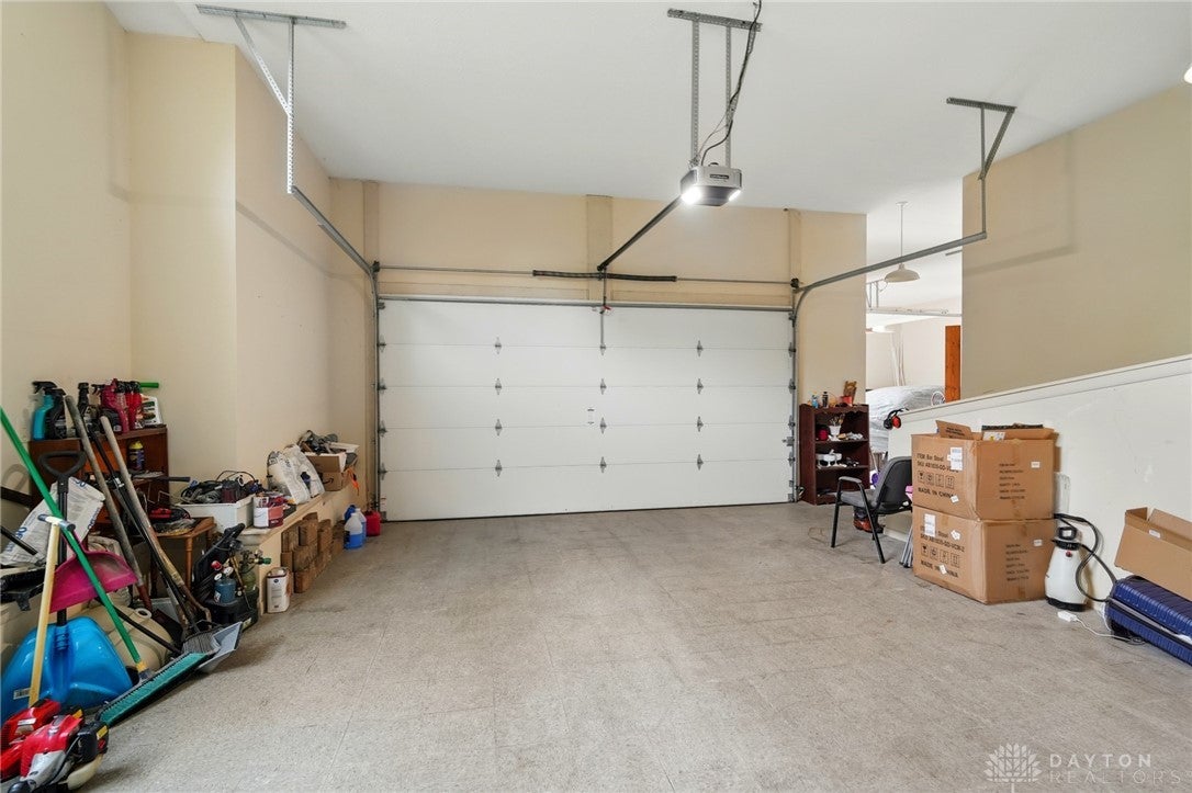 South Lebanon, Ohio, 45065, United States, 4 Bedrooms Bedrooms, ,5 BathroomsBathrooms,Residential,Active,1973369