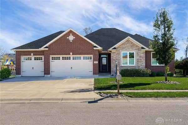 346 CROWN POINT DR, DAYTON, OH 45458 - Image 1