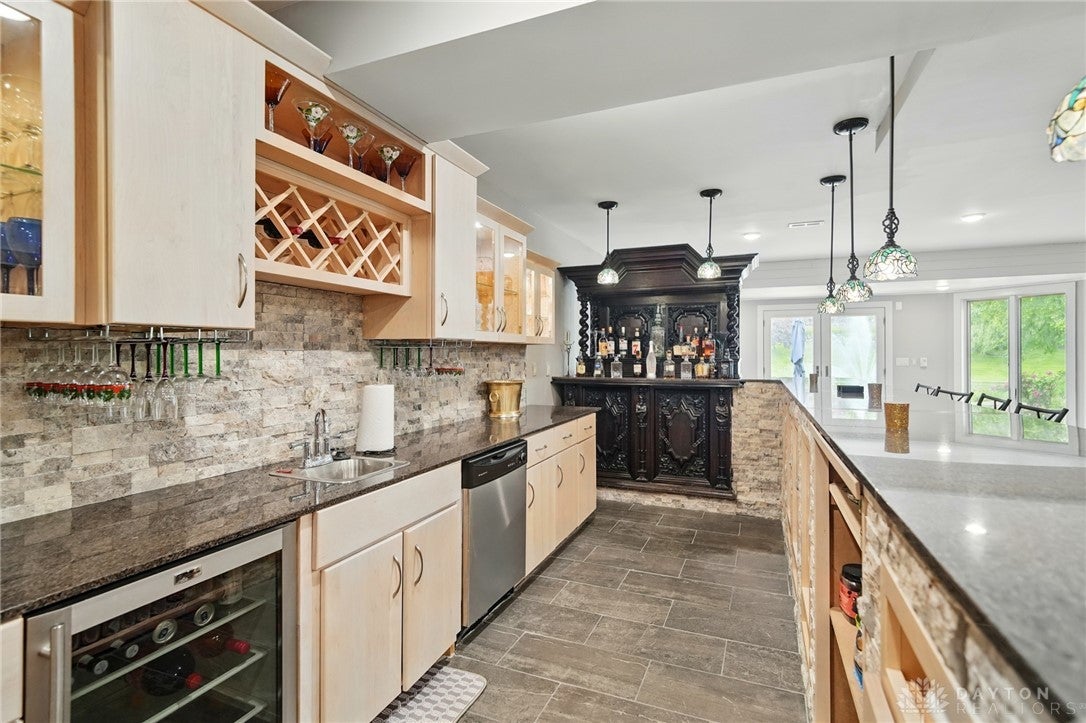 South Lebanon, Ohio, 45065, United States, 4 Bedrooms Bedrooms, ,5 BathroomsBathrooms,Residential,Active,1973369