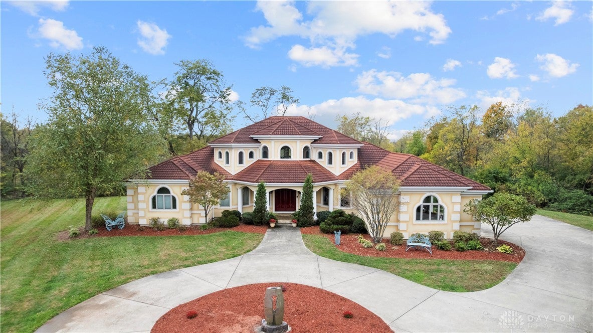 Lebanon, Ohio, 45036, United States, 6 Bedrooms Bedrooms, ,6 BathroomsBathrooms,Residential,Active,1987225