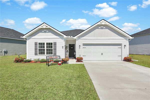 217 BRIGHTLEAF CIR, HINESVILLE, GA 31313 - Image 1