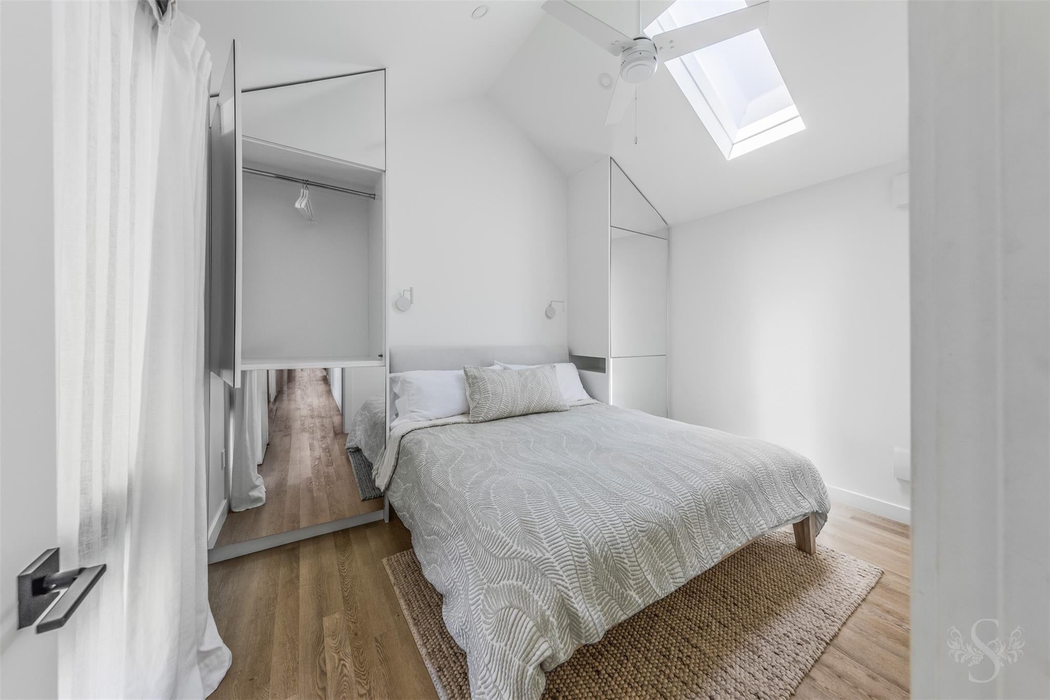 Galveston, Texas, 77550, United States, 4 Bedrooms Bedrooms, ,2 BathroomsBathrooms,Residential,Active,1885028